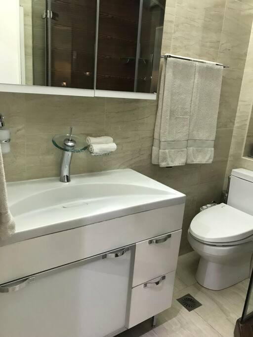 Finer Things Flisvos Beach Condo In Palaio Faliro Ateny Zewnętrze zdjęcie