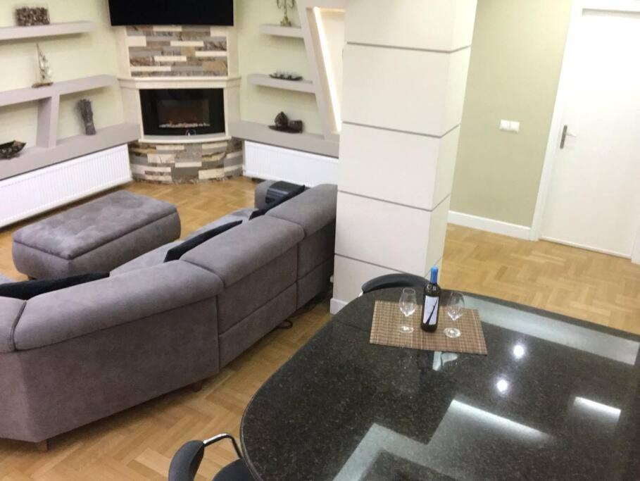 Finer Things Flisvos Beach Condo In Palaio Faliro Ateny Zewnętrze zdjęcie
