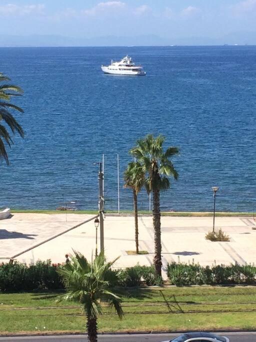 Finer Things Flisvos Beach Condo In Palaio Faliro Ateny Zewnętrze zdjęcie